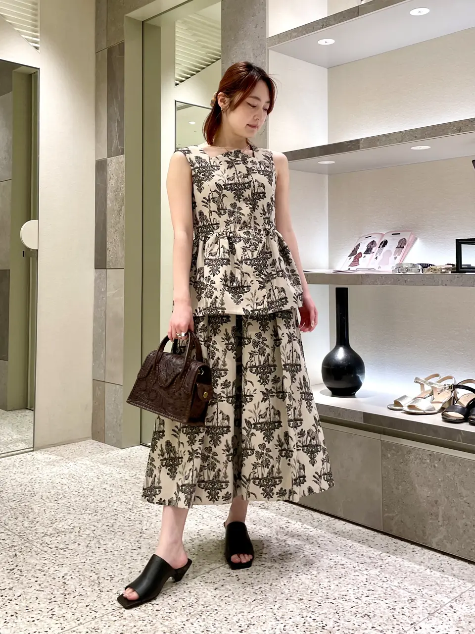  SHOKO コーディネート画像