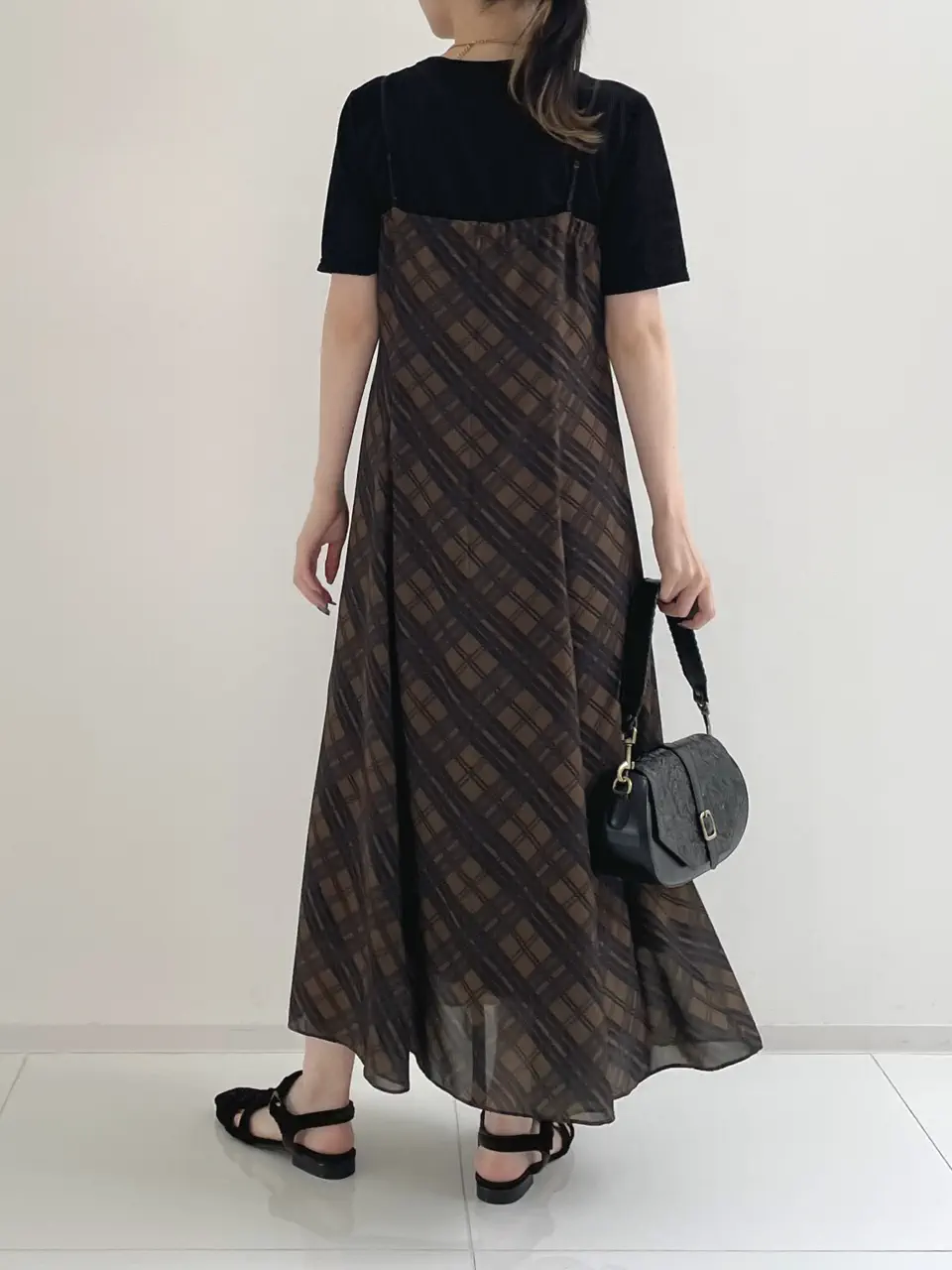 GRACE CONTINENTAL 三浦　芙優 コーディネート画像