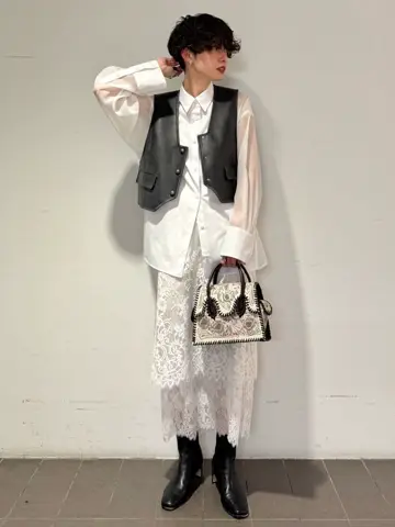 Carving Tribes 村上 麗華 コーディネート画像