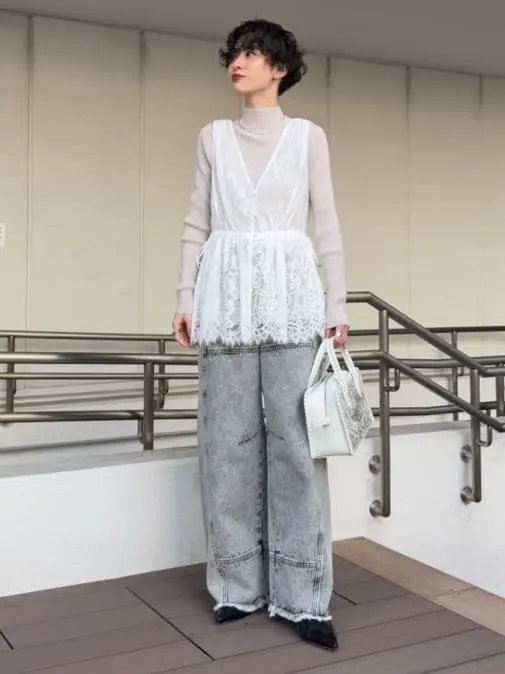 Carving Tribes 村上 麗華 コーディネート画像