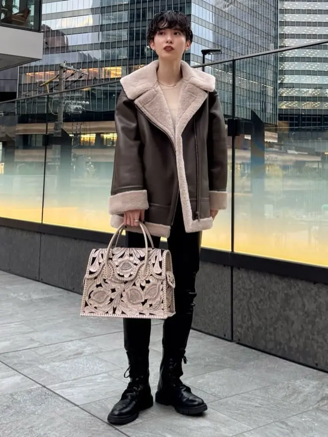 Carving Tribes 村上 麗華 コーディネート画像