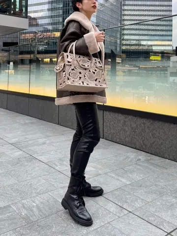 Carving Tribes 村上 麗華 コーディネート画像