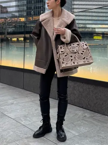 Carving Tribes 村上 麗華 コーディネート画像