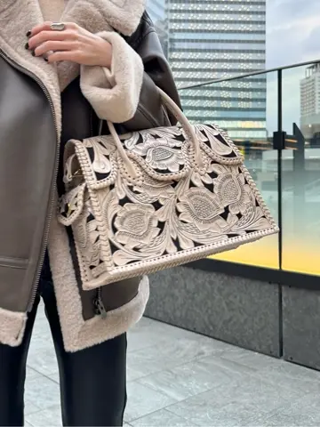 Carving Tribes 村上 麗華 コーディネート画像