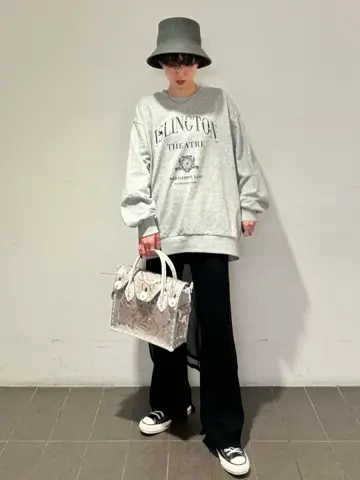 Carving Tribes 村上 麗華 コーディネート画像