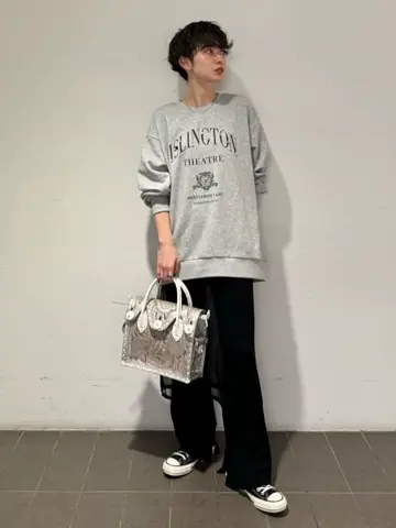 Carving Tribes 村上 麗華 コーディネート画像