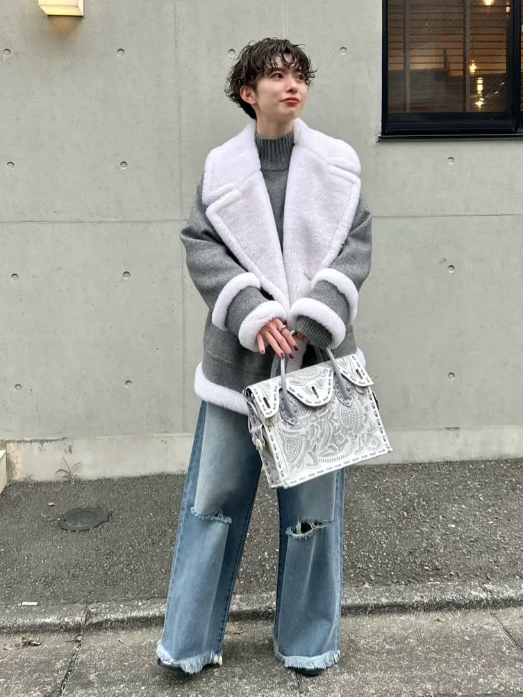 Carving Tribes 村上 麗華 コーディネート画像