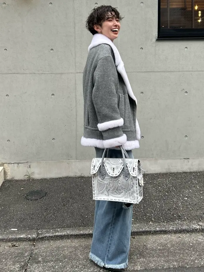 Carving Tribes 村上 麗華 コーディネート画像