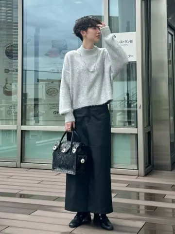 Carving Tribes 村上 麗華 コーディネート画像