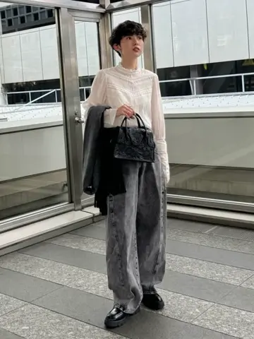 Carving Tribes 村上 麗華 コーディネート画像