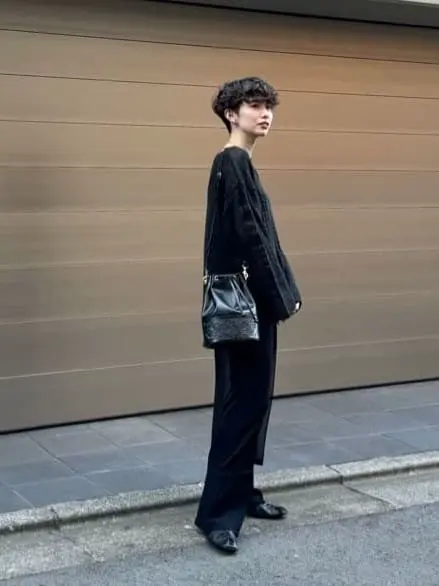 Carving Tribes 村上 麗華 コーディネート画像