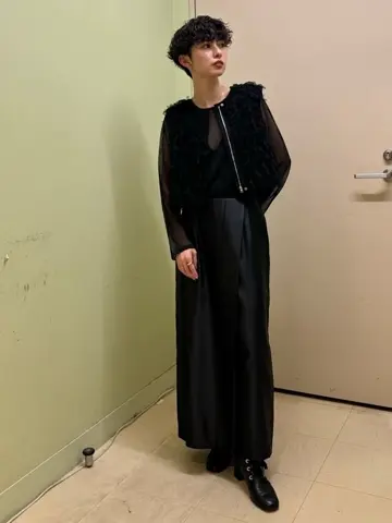 Carving Tribes 村上 麗華 コーディネート画像