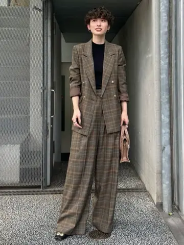 Carving Tribes 村上 麗華 コーディネート画像