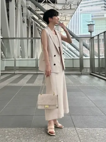 Carving Tribes 村上 麗華 コーディネート画像