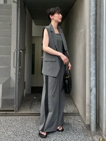 Carving Tribes 村上 麗華 コーディネート画像