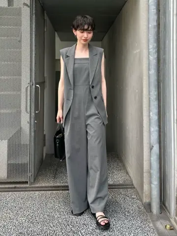 Carving Tribes 村上 麗華 コーディネート画像