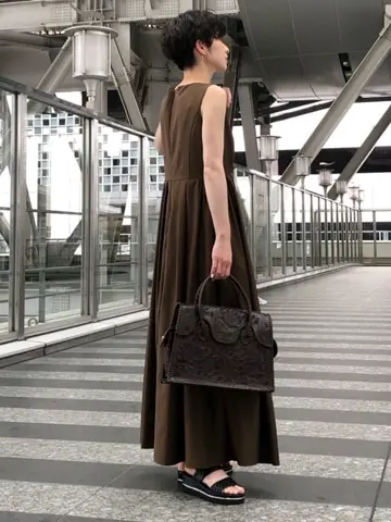 Carving Tribes 村上 麗華 コーディネート画像