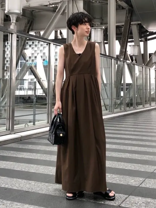 Carving Tribes 村上 麗華 コーディネート画像