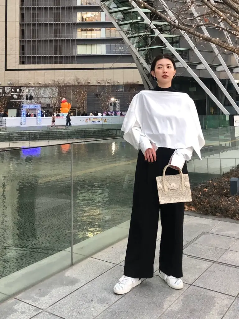 Carving Tribes 村上 麗華 コーディネート画像