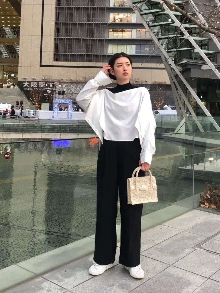 Carving Tribes 村上 麗華 コーディネート画像