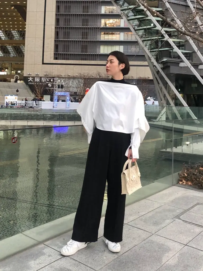 Carving Tribes 村上 麗華 コーディネート画像