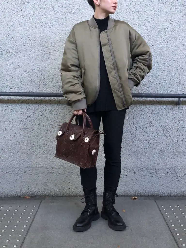 Carving Tribes 村上 麗華 コーディネート画像