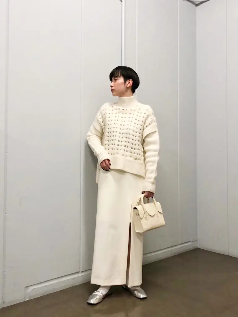 Carving Tribes 村上 麗華 コーディネート画像