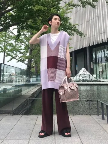 Carving Tribes 村上 麗華 コーディネート画像