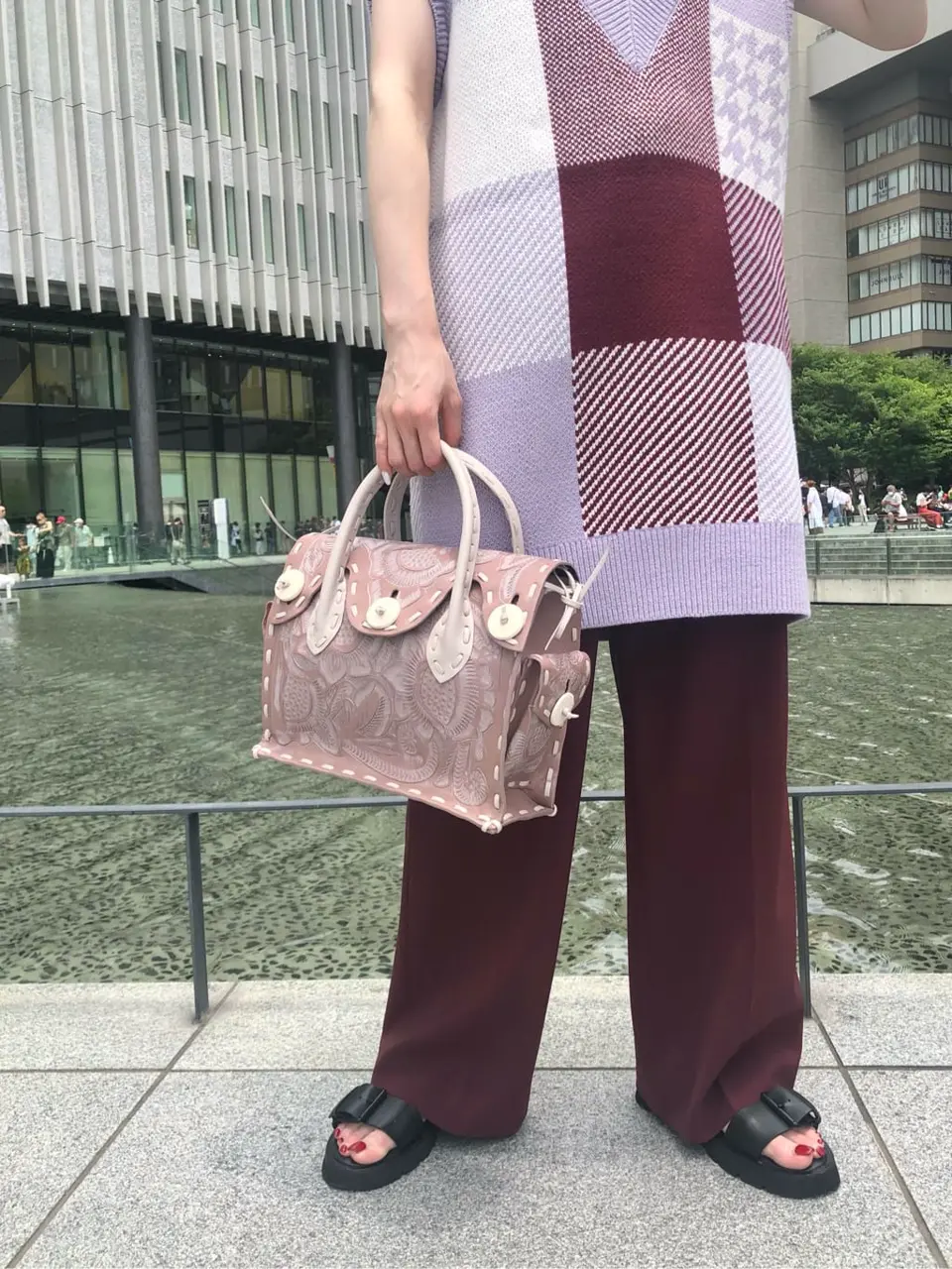 Carving Tribes 村上 麗華 コーディネート画像