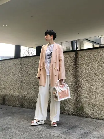 Carving Tribes 村上 麗華 コーディネート画像