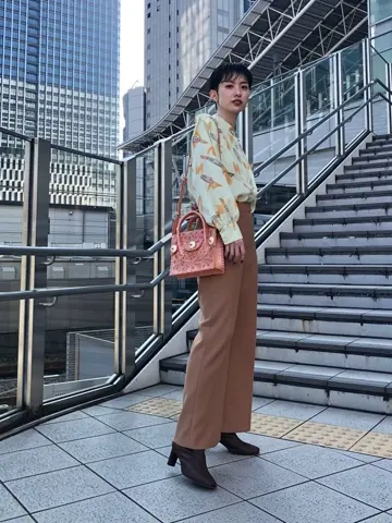 Carving Tribes 村上 麗華 コーディネート画像