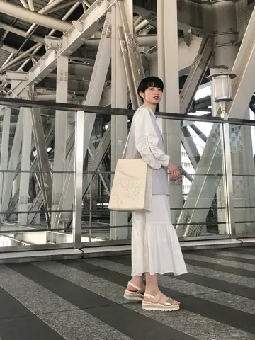 Carving Tribes 村上 麗華 コーディネート画像