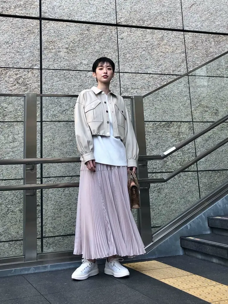 Carving Tribes 村上 麗華 コーディネート画像