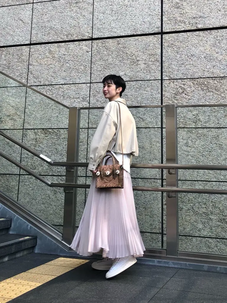 Carving Tribes 村上 麗華 コーディネート画像