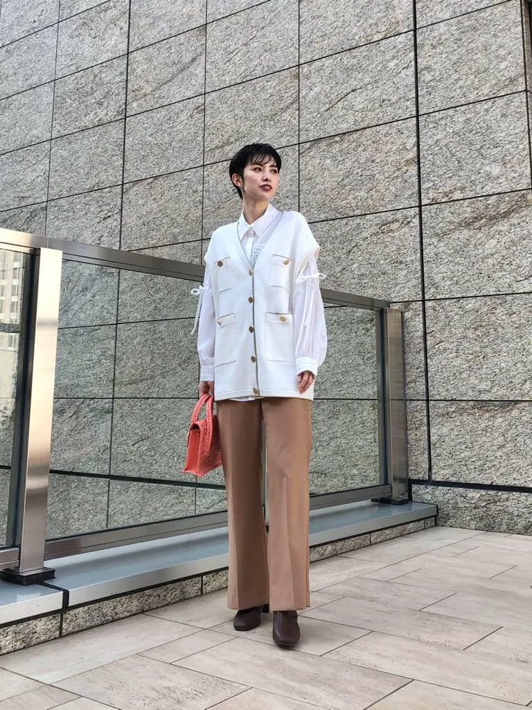 Carving Tribes 村上 麗華 コーディネート画像