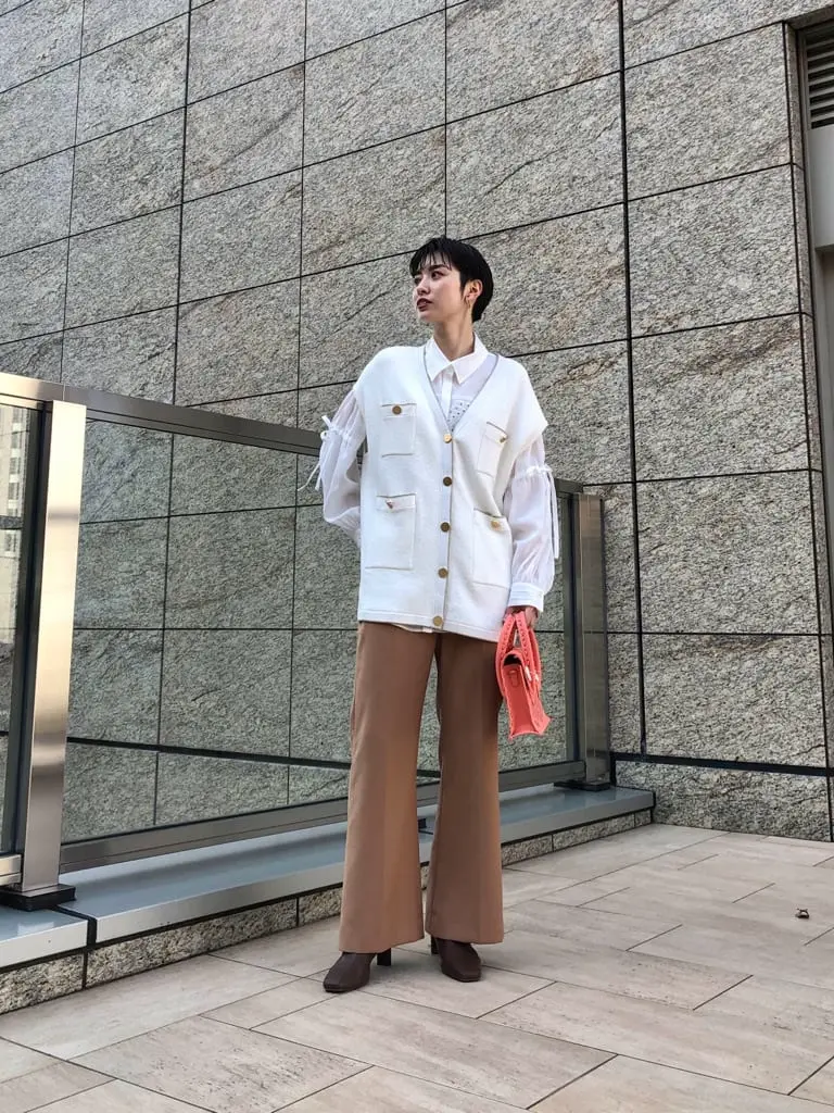 Carving Tribes 村上 麗華 コーディネート画像