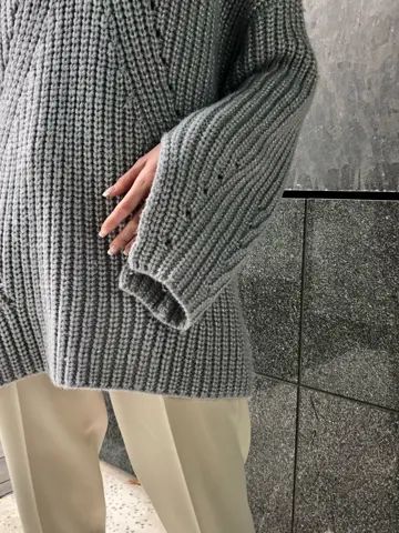 Carving Tribes 村上 麗華 コーディネート画像