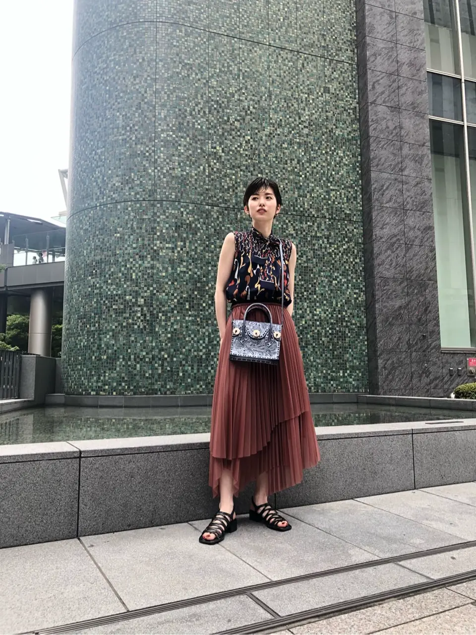 Carving Tribes 村上 麗華 コーディネート画像