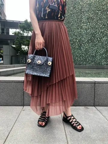 Carving Tribes 村上 麗華 コーディネート画像