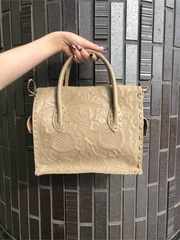 Carving Tribes 村上 麗華 コーディネート画像