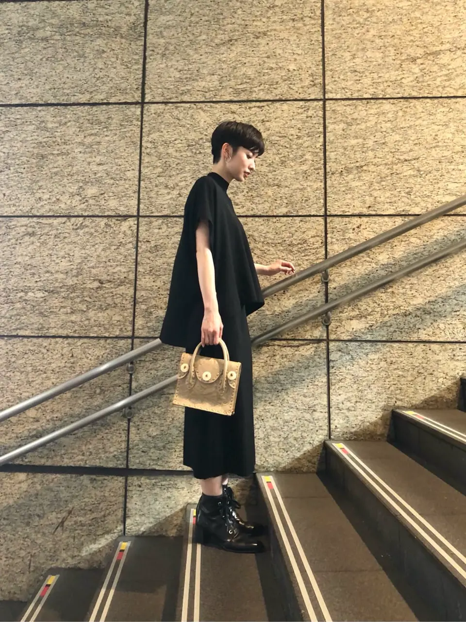 Carving Tribes 村上 麗華 コーディネート画像