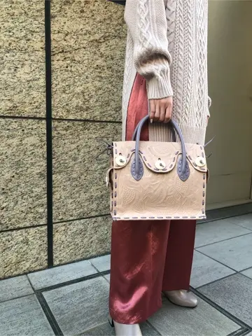 Carving Tribes 村上 麗華 コーディネート画像