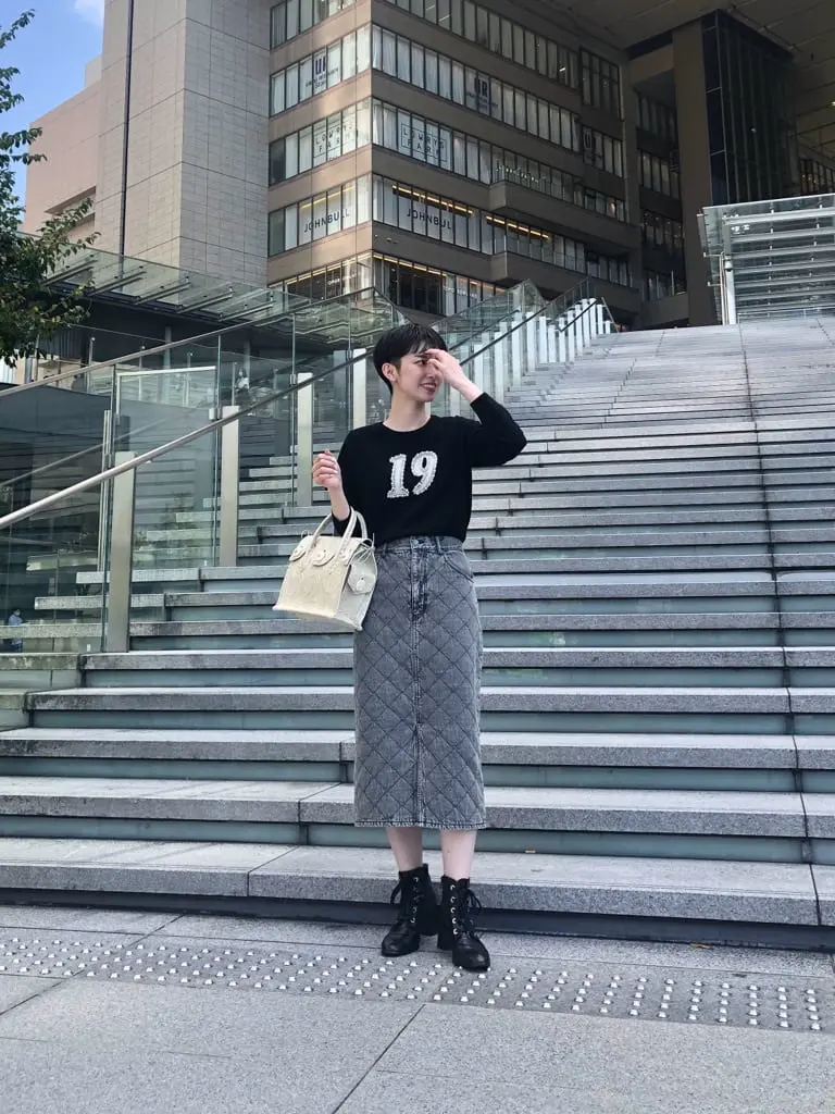 Carving Tribes 村上 麗華 コーディネート画像