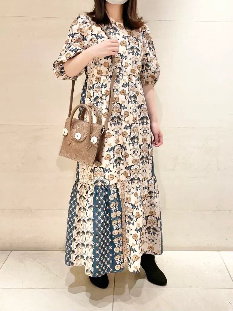 Carving Tribes 小池　悠花 コーディネート画像