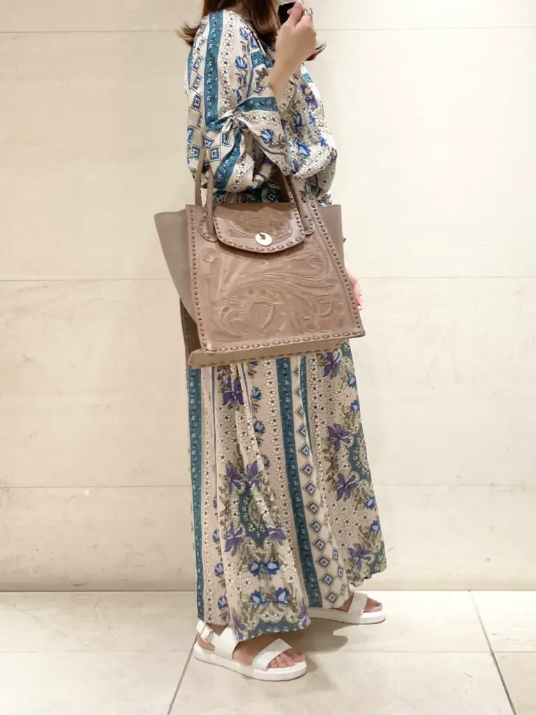 Carving Tribes 小池　悠花 コーディネート画像