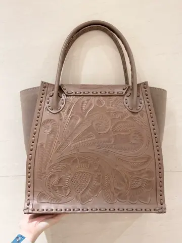 Carving Tribes 小池　悠花 コーディネート画像