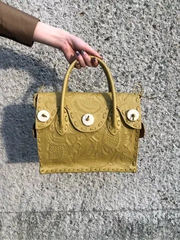 Carving Tribes 村上 麗華 コーディネート画像