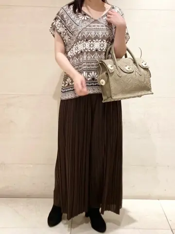 Carving Tribes 小池　悠花 コーディネート画像