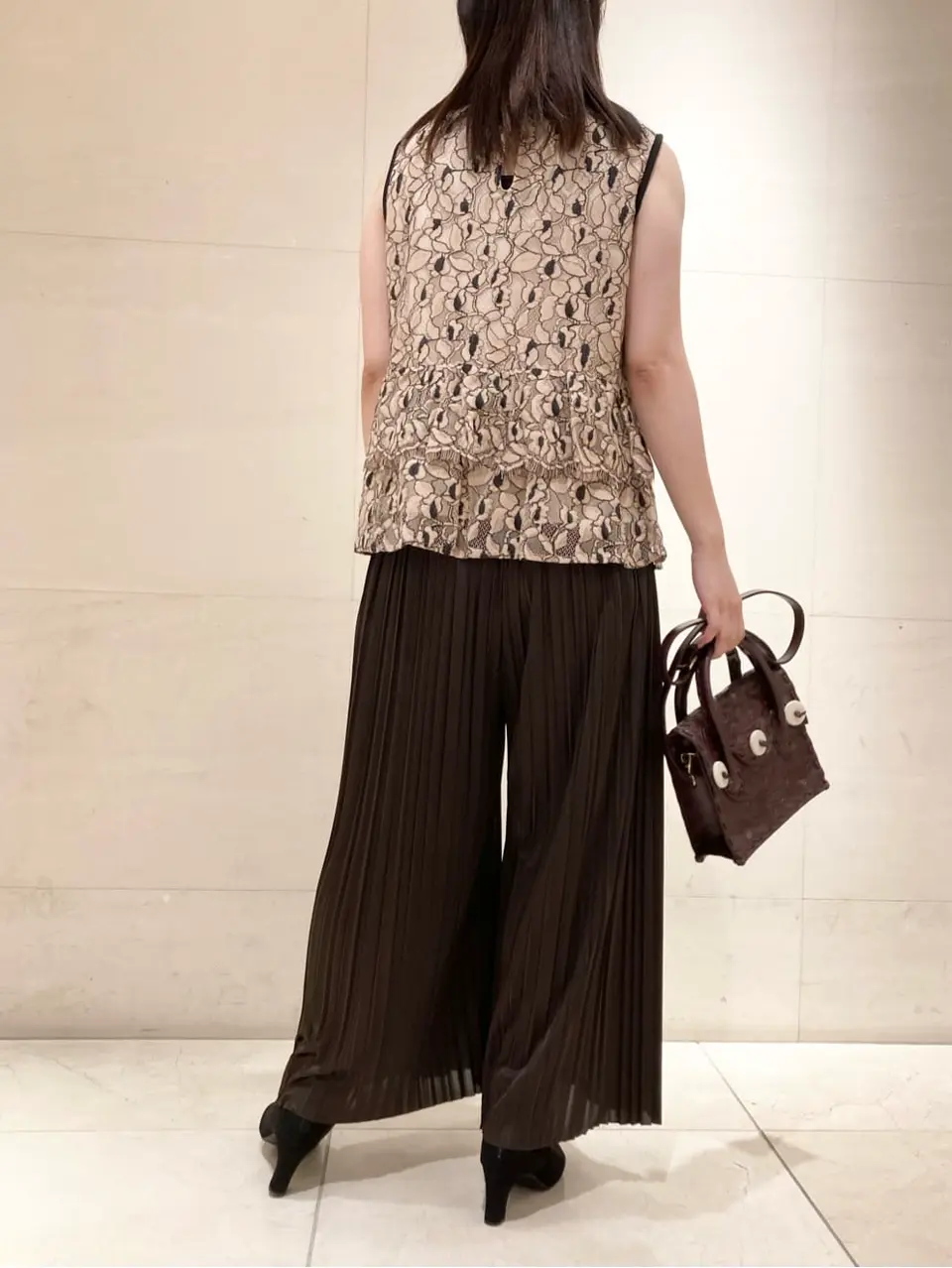 Carving Tribes 小池　悠花 コーディネート画像