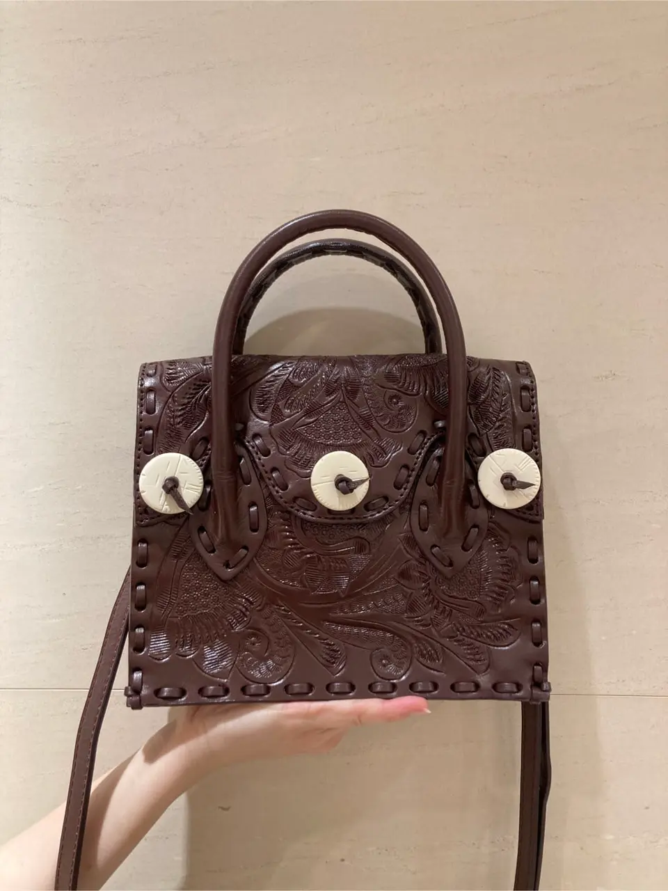 Carving Tribes 小池　悠花 コーディネート画像